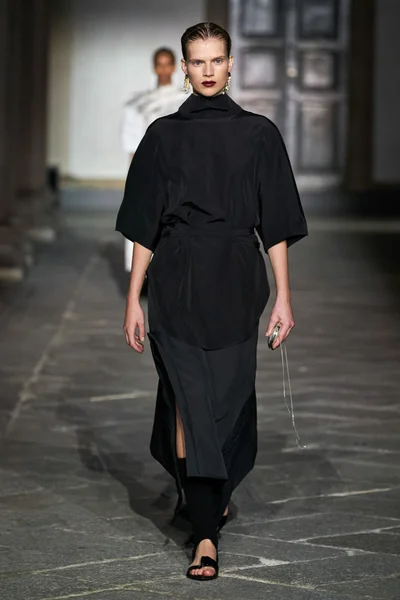 Look 45
